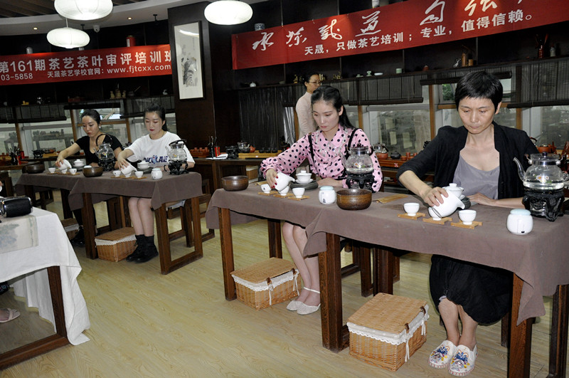 学茶道的培训学校哪家好
